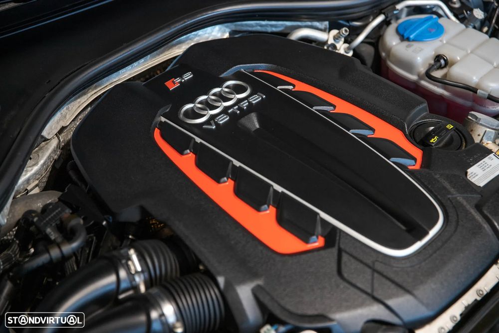 Audi RS6 Avant 4.0 TFSi Plus quattro Tiptronic - 38