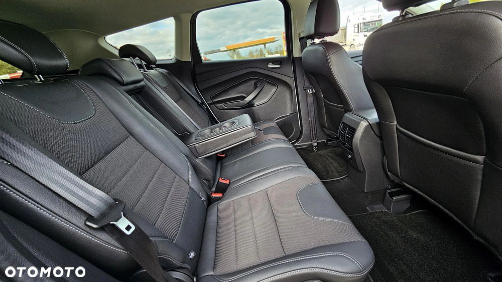 Ford Kuga 2.0 TDCi 4x4 Trend - 25