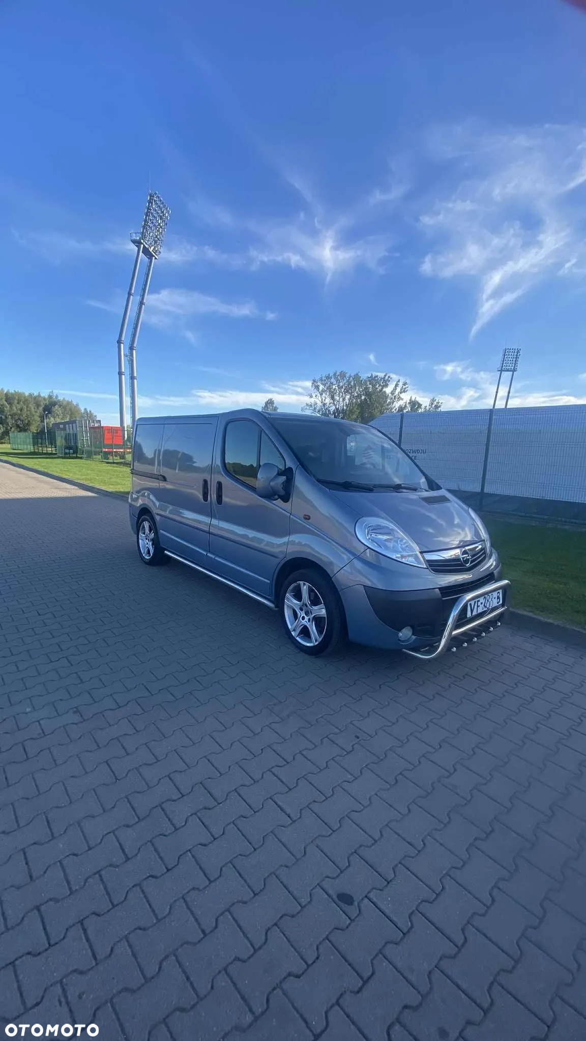 Opel Vivaro - 11