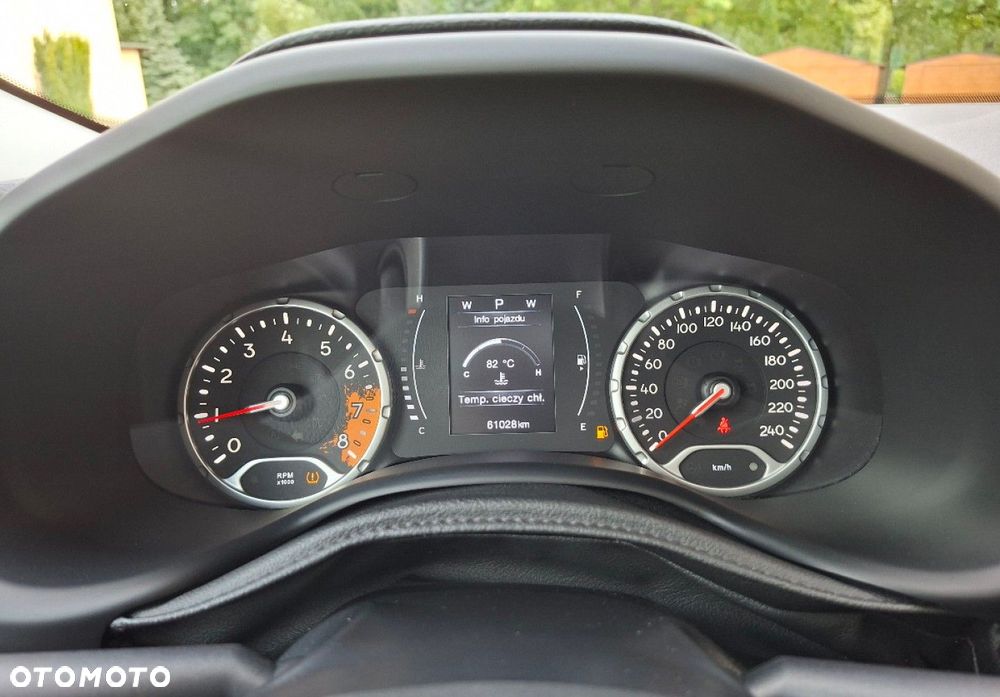 Jeep Renegade - 38