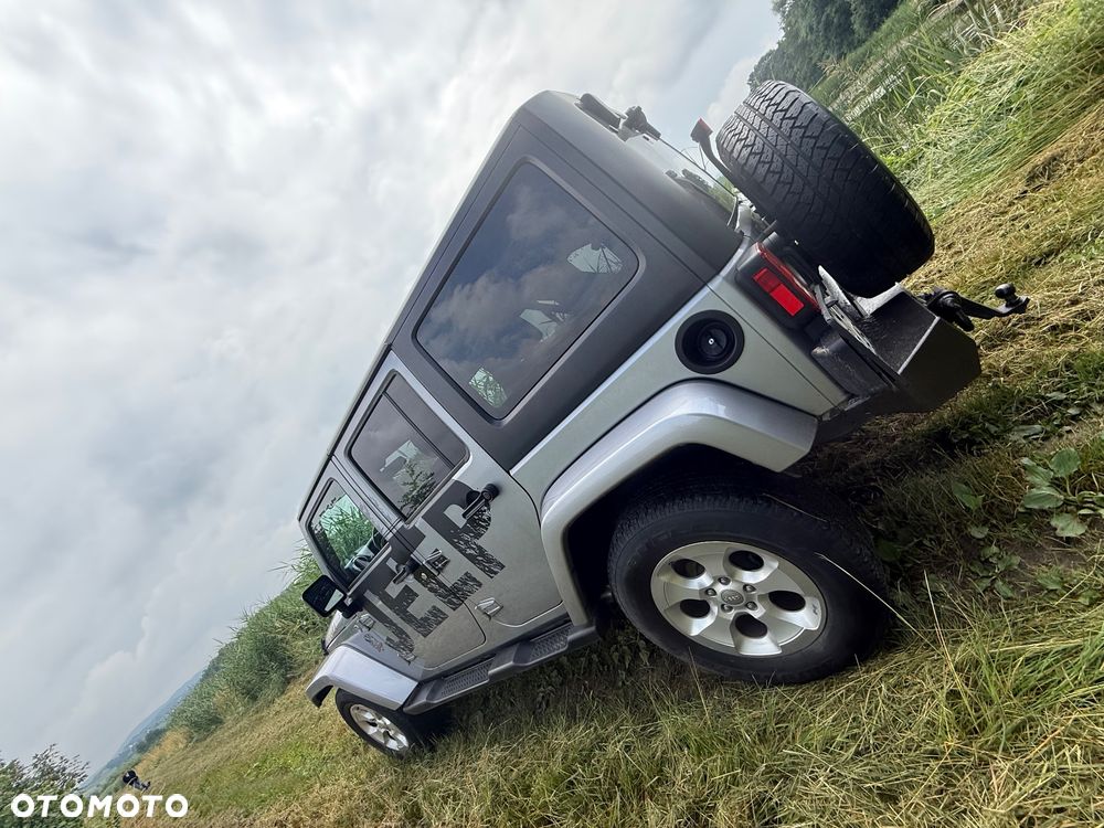 Jeep Wrangler 3.6 Unlim Sahara - 17