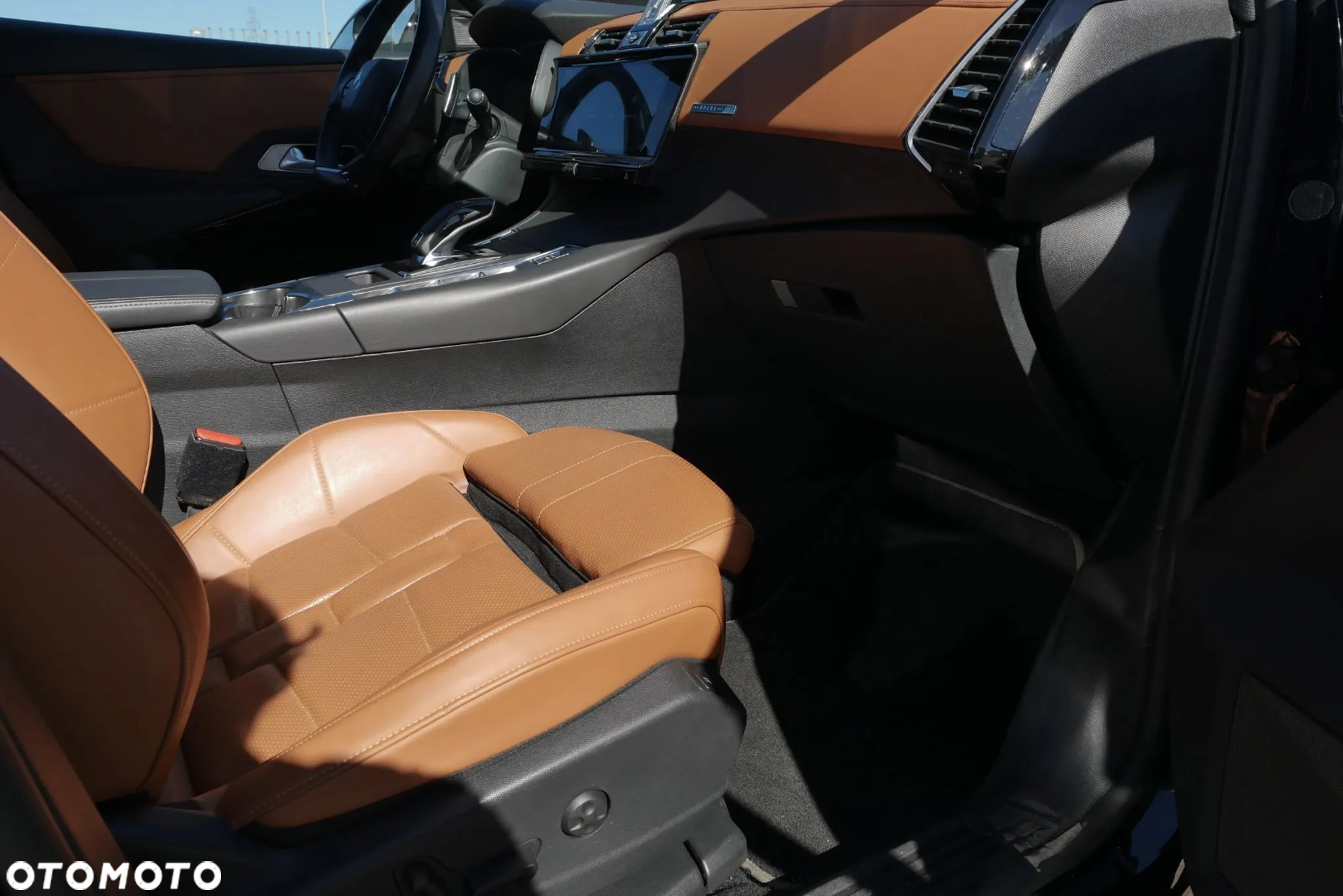 DS Automobiles DS 7 Crossback 1.6 E-Tense Opera - 24