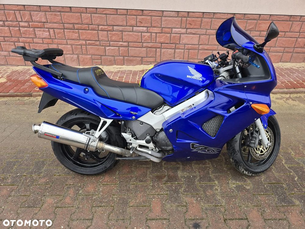 Honda VFR - 8