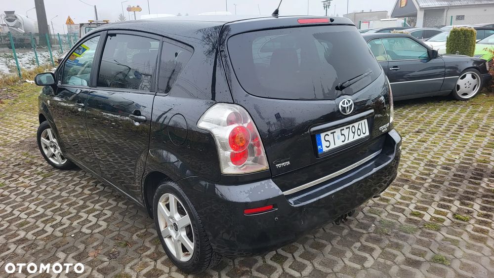 Toyota Corolla Verso 1.8 Sol + 7os - 29