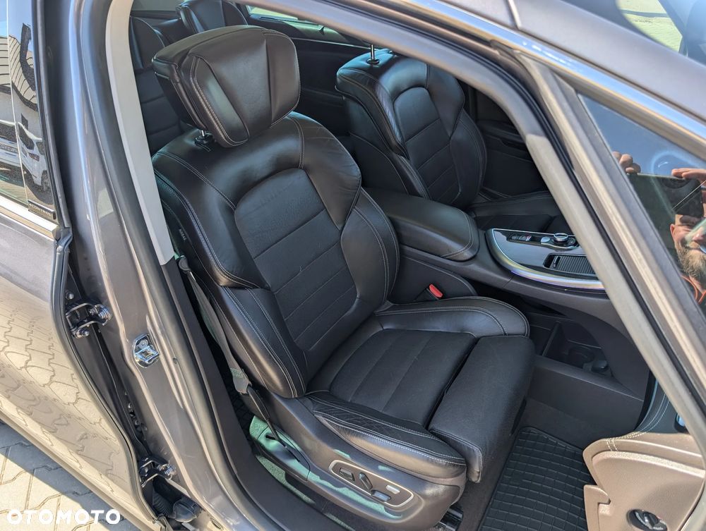 Renault Espace 1.6 dCi Energy Initiale Paris EDC 7os - 33
