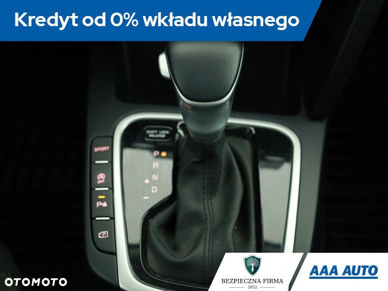 Kia XCeed - 14