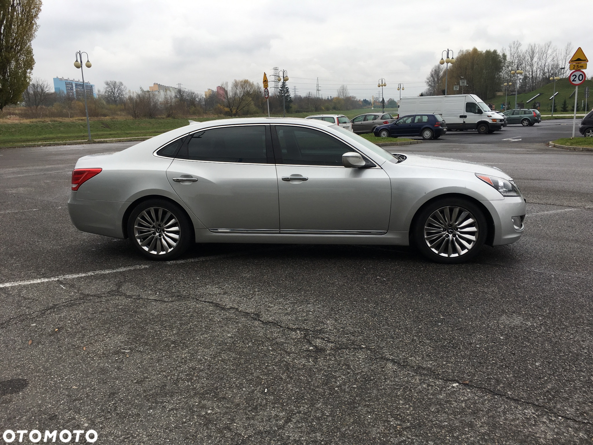 Hyundai Equus - 4