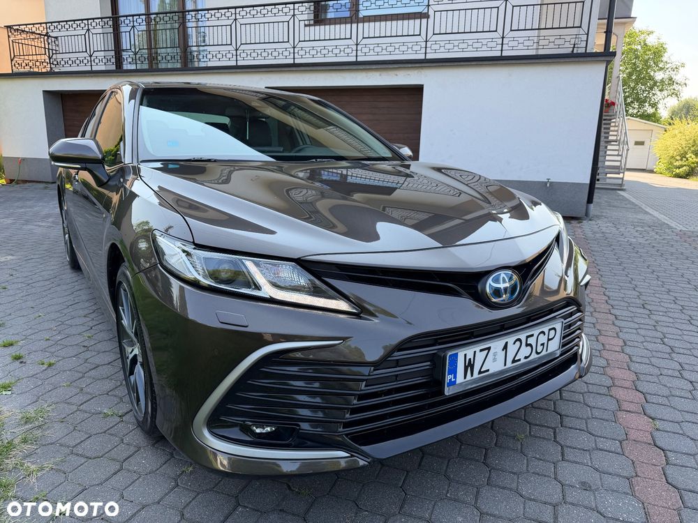 Toyota Camry 2.5 Hybrid Prestige CVT - 2