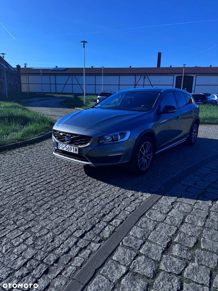 Volvo V60 Cross Country D3 Drive-E Summum - 9