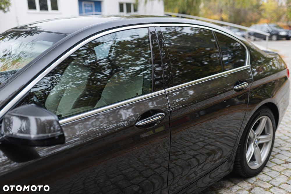 BMW Seria 5 520d xDrive Luxury Line - 8