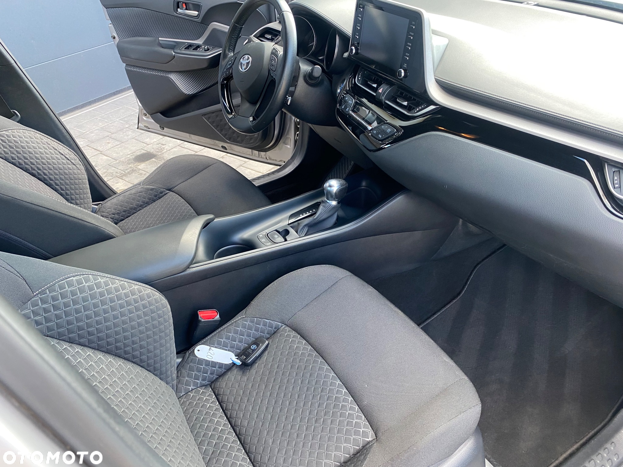 Toyota C-HR 1.8 Hybrid Business Edition - 19