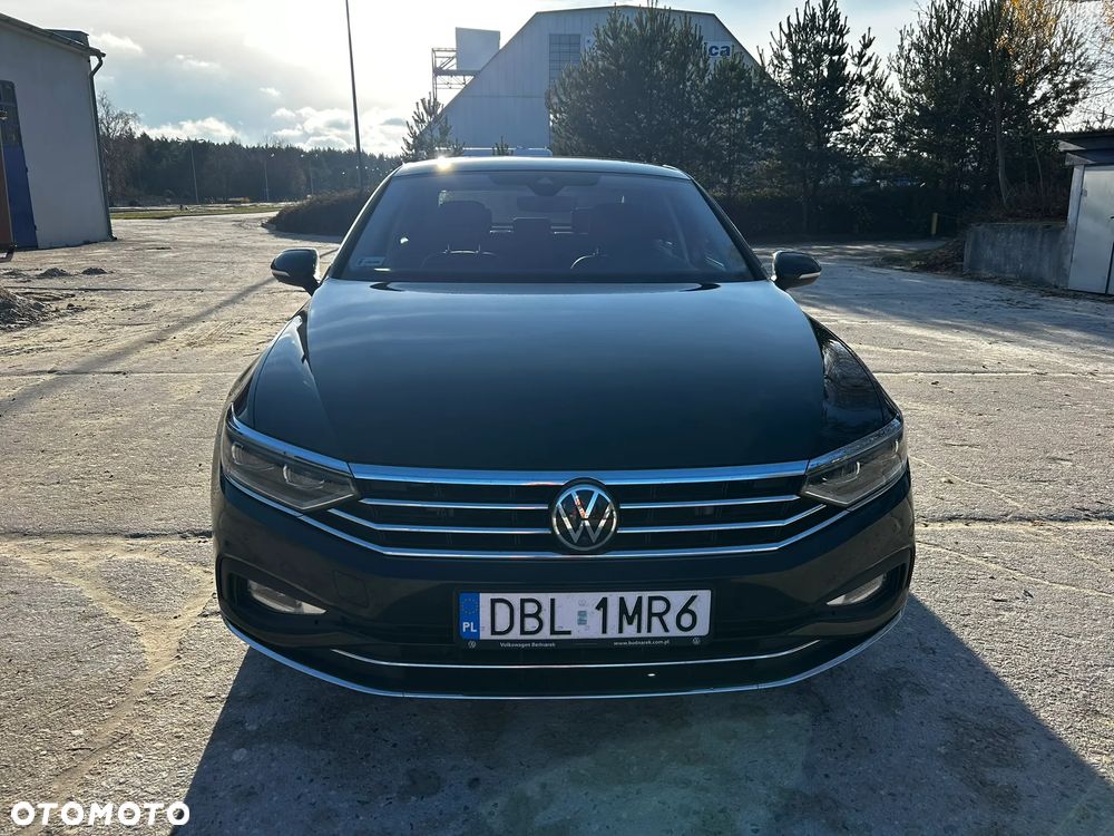 Volkswagen Passat 2.0 TSI Elegance DSG - 2