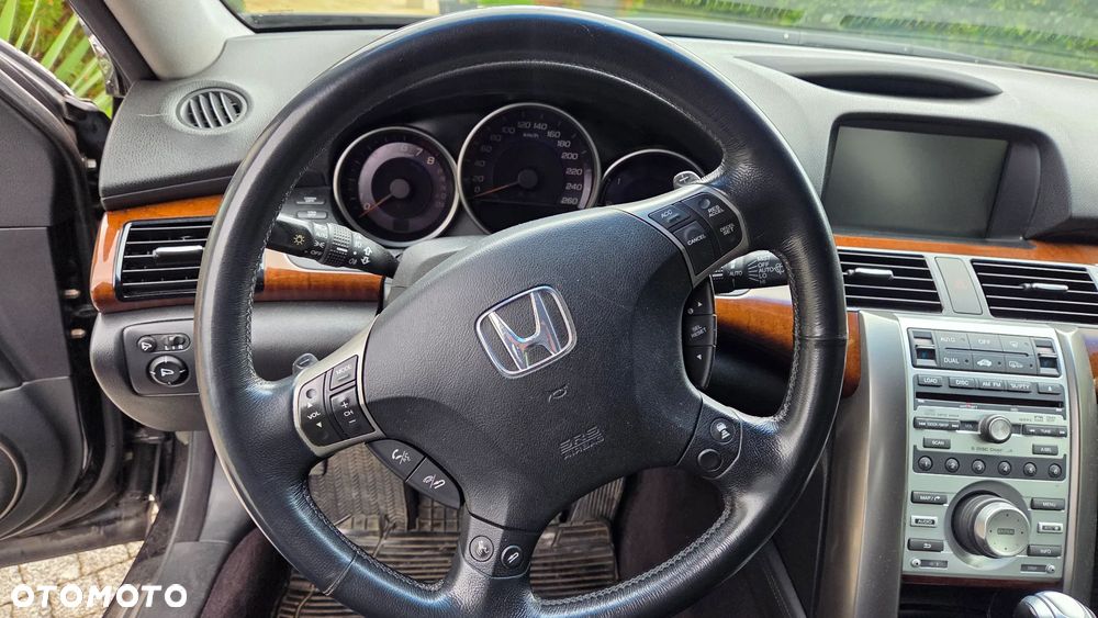 Honda Legend 3.5 Executive + - 17