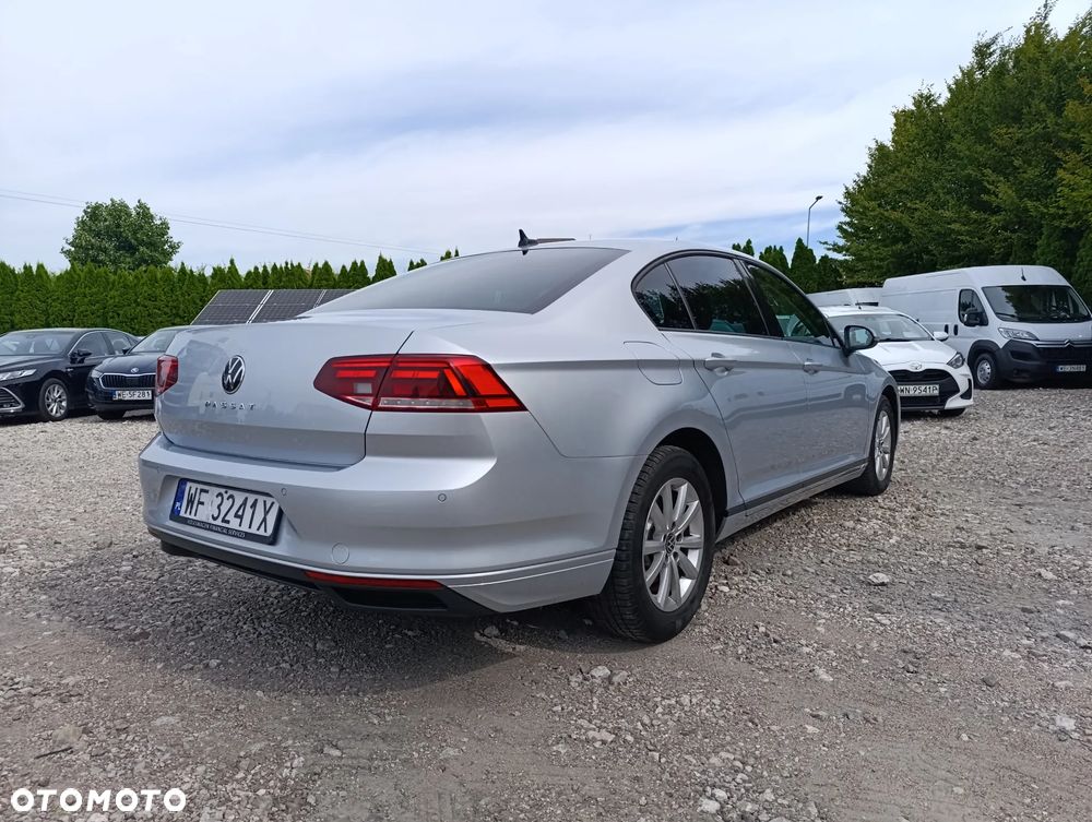 Volkswagen Passat 2.0 TDI EVO Business - 9