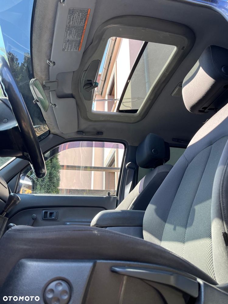 Toyota Hilux 4WD SR5 - 9