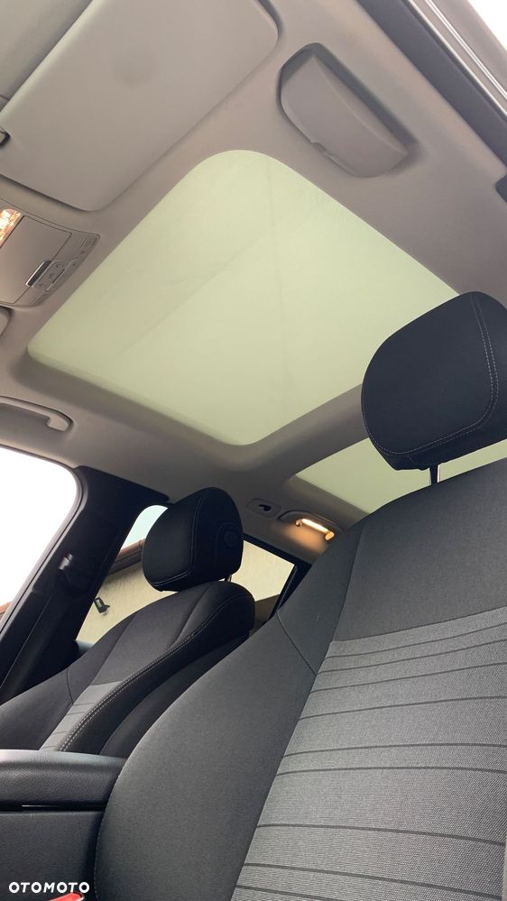 Mercedes-Benz GLC - 12