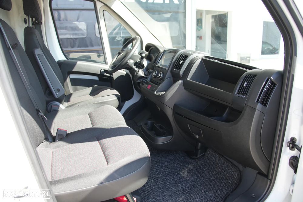 Opel Movano Isotérmica L3H2 2.2D 140cv - 11