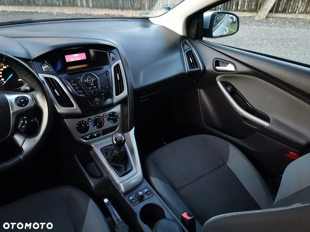 Ford Focus 1.6 Trend - 22
