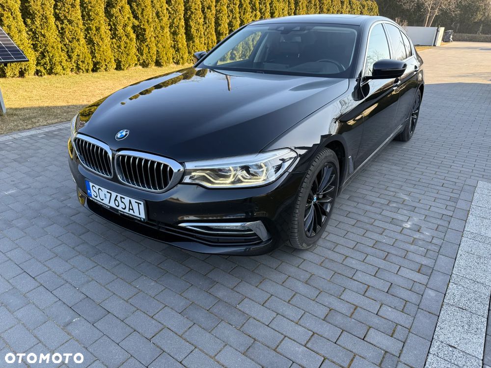 BMW Seria 5 530d xDrive Sport-Aut Luxury Line - 2