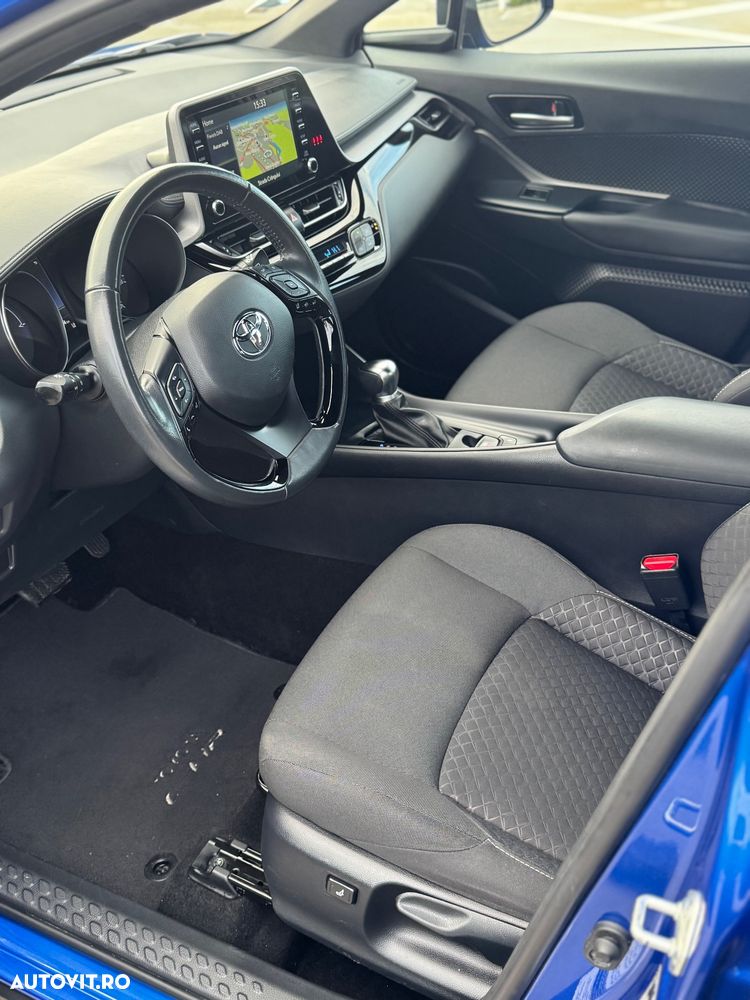 Toyota C-HR 1.8 HSD 4x2 CVT C-lassy LED - 17