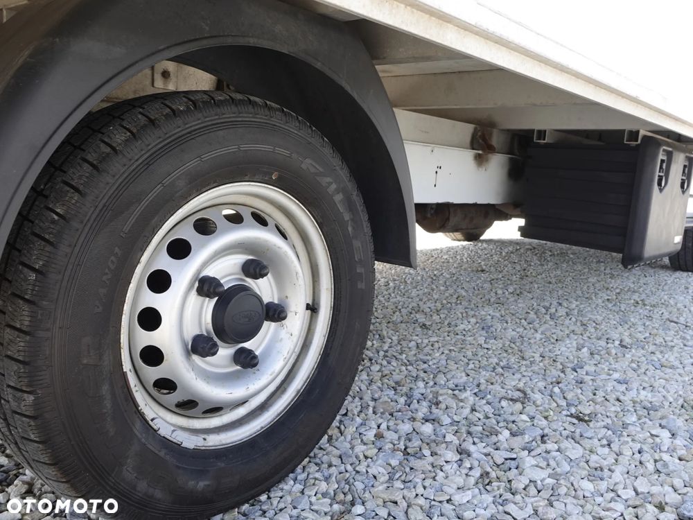 Ford Transit - Kontener z windą - 16