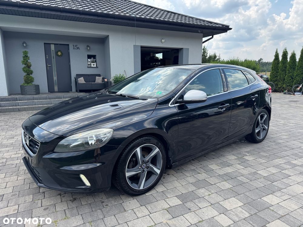 Volvo V40 D2 R Design - 3