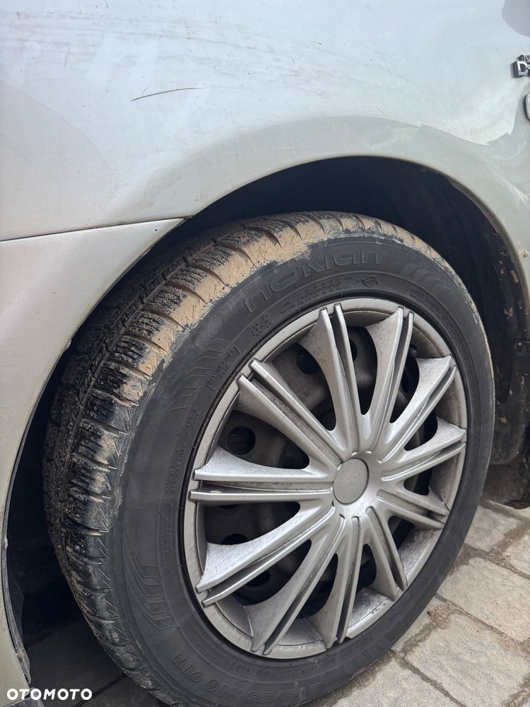 Toyota Avensis 2.0 D-4D High - 8