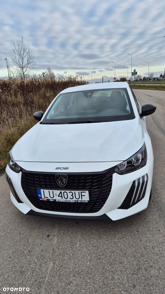 Peugeot 208 - 3