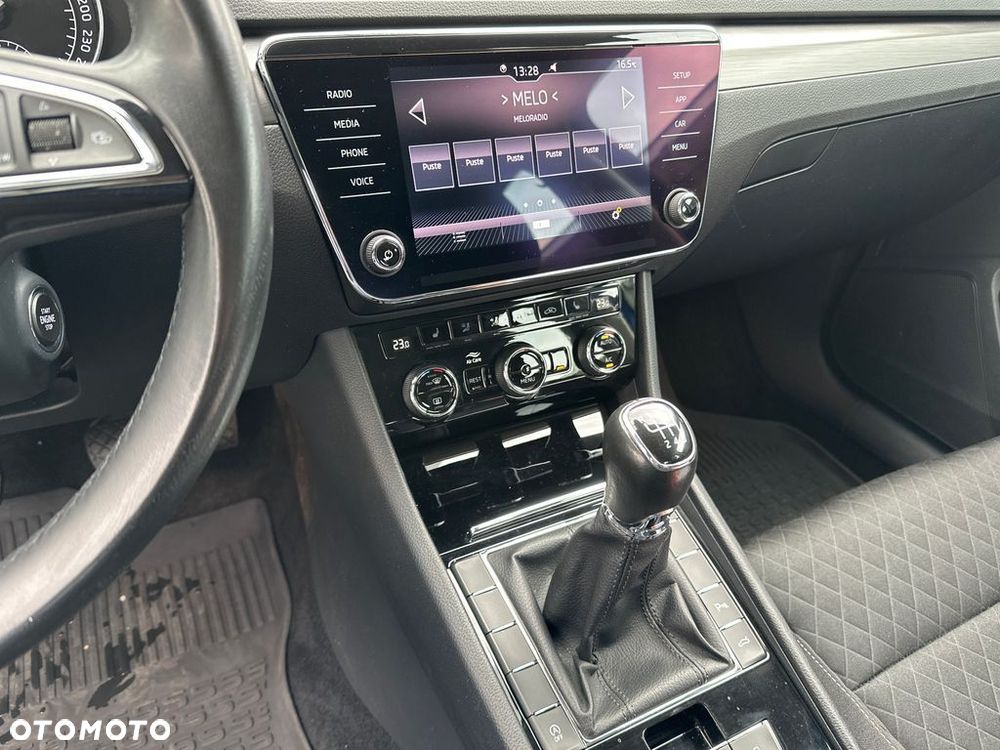 Skoda Superb 1.5 TSI ACT Style - 15