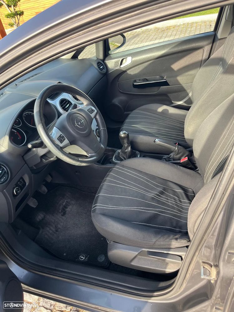 Opel Corsa 1.3 CDTI Enjoy EcoFLEX - 11