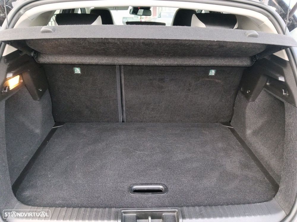 Renault Captur 1.0 TCe Exclusive Bi-Fuel - 27