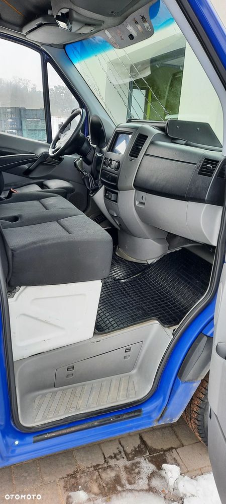 Mercedes-Benz Sprinter - 21