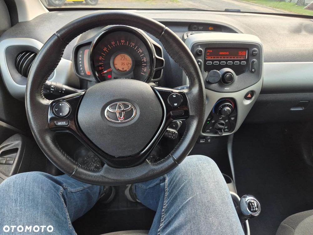 Toyota Aygo x-cite - 36