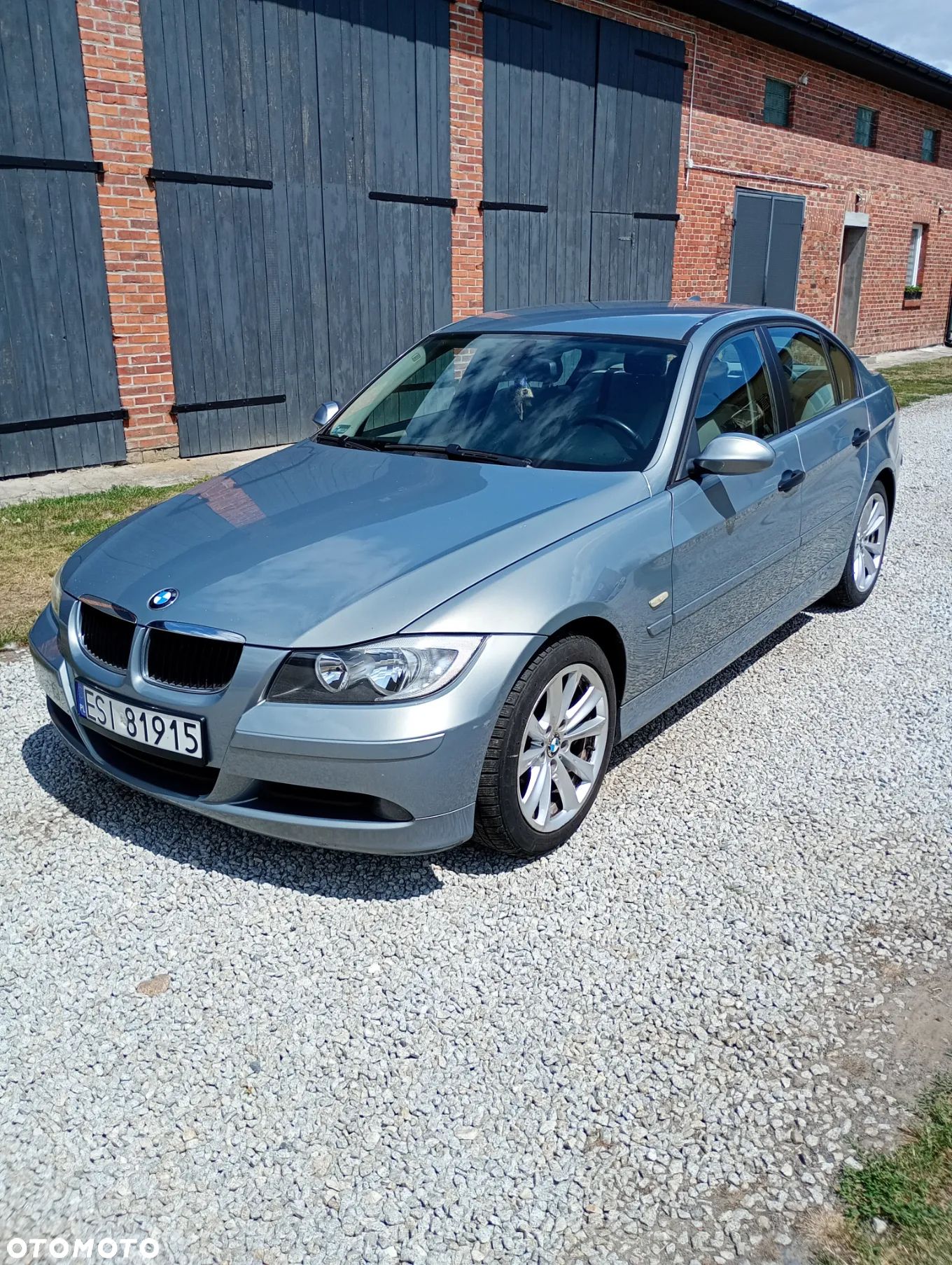 BMW Seria 3 318i - 1