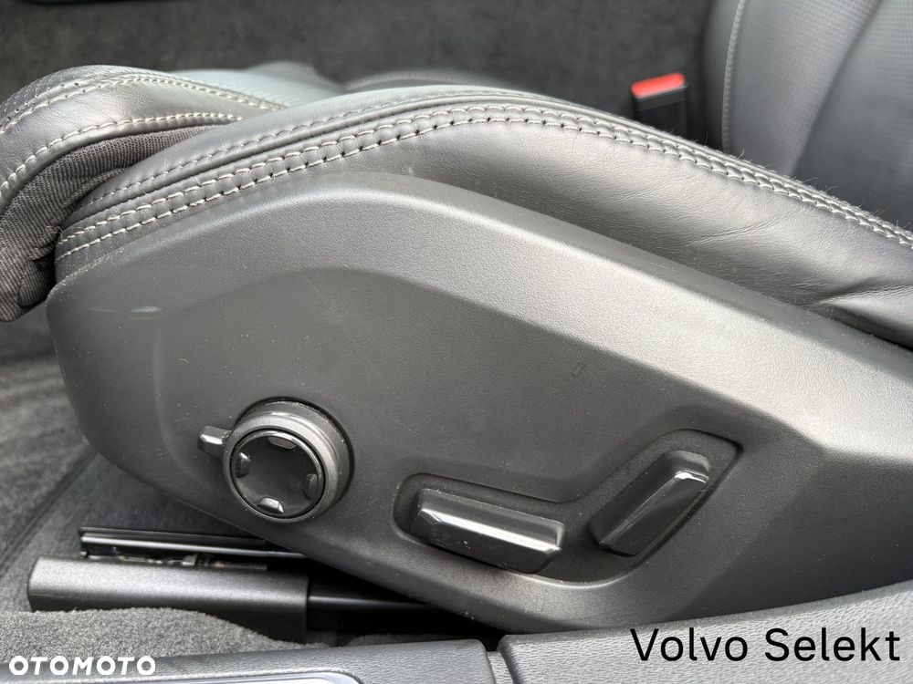 Volvo V90 2025