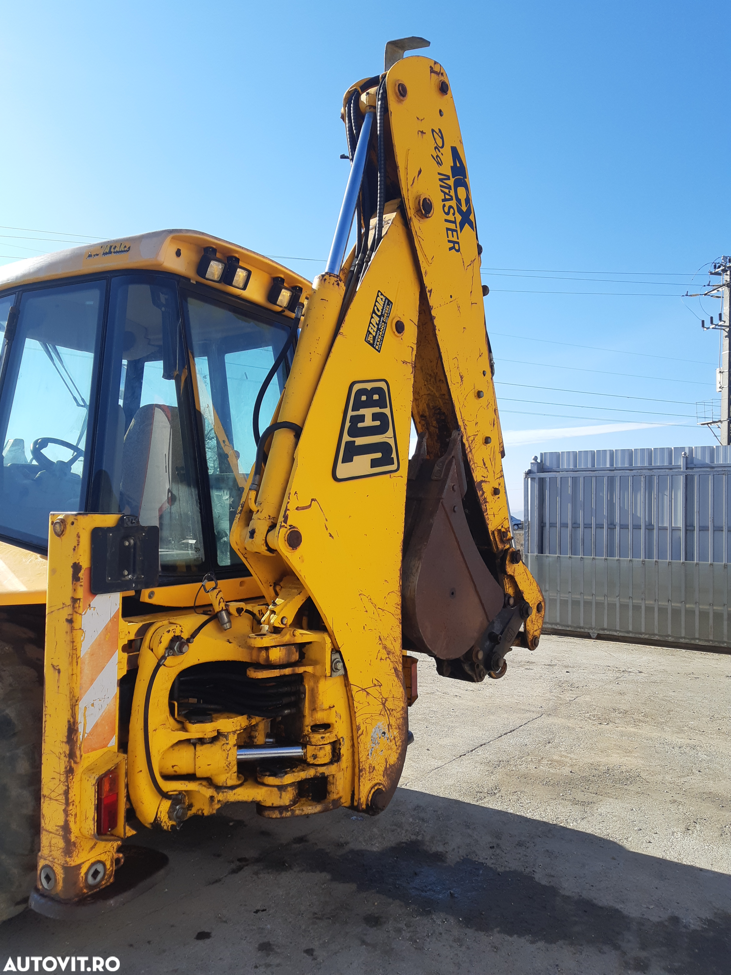 JCB 4CX - 10