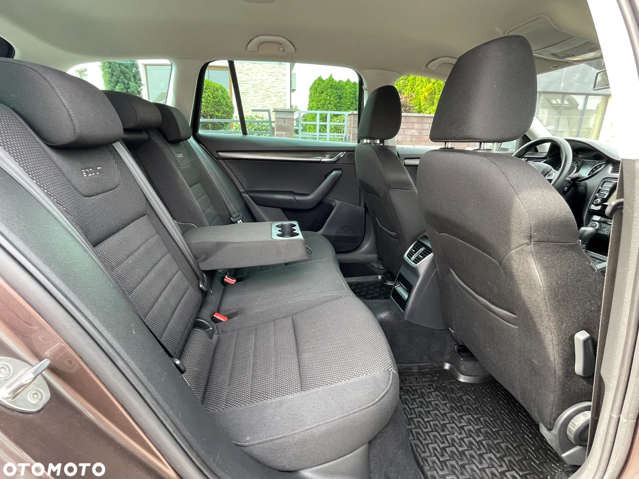Skoda Octavia Scout 2.0 TDI 4x4 DSG - 9
