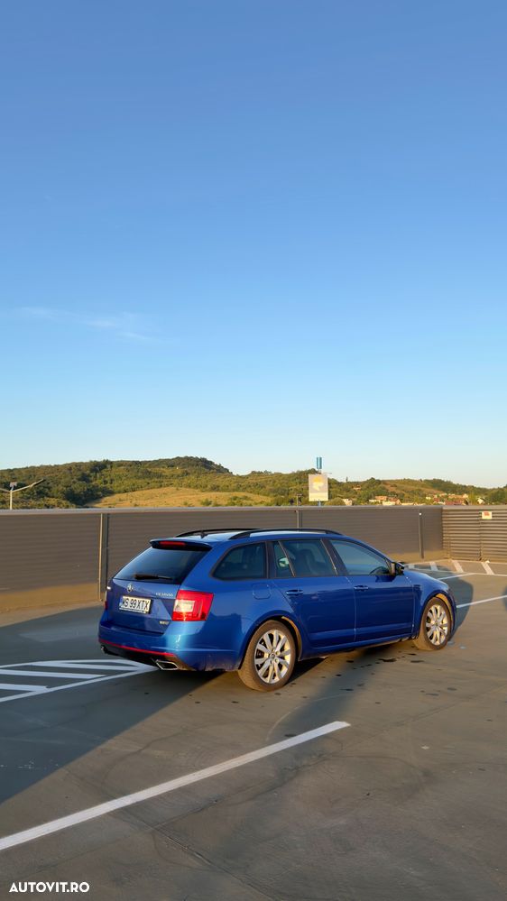 Skoda Octavia 2.0 TDI DSG RS - 6