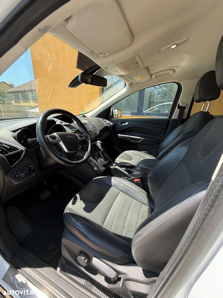 Ford Kuga 2.0 TDCi 4WD Powershift Titanium - 11