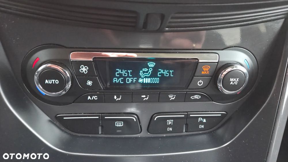 Ford Kuga 2.0 TDCi Titanium S - 25