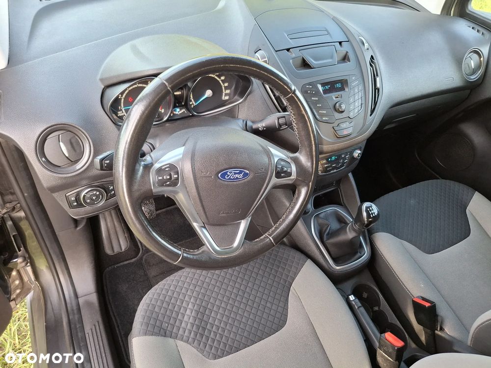 Ford Tourneo Courier 1.0 EcoBoost Titanium - 18