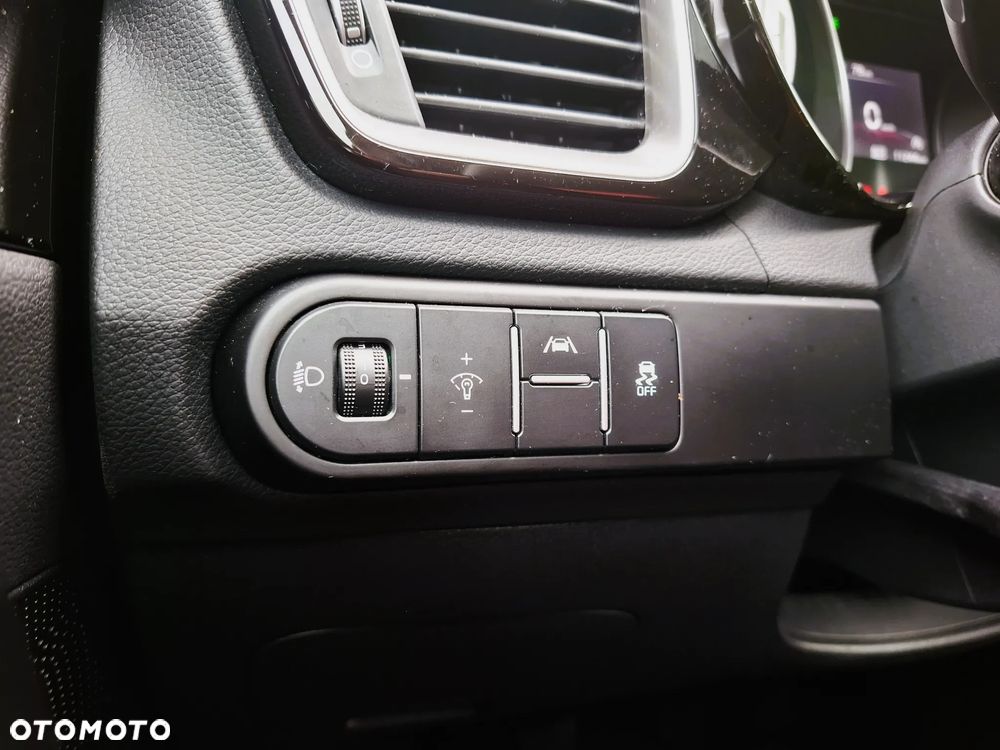 Kia Ceed 1.5 T-GDI Tribute - 25