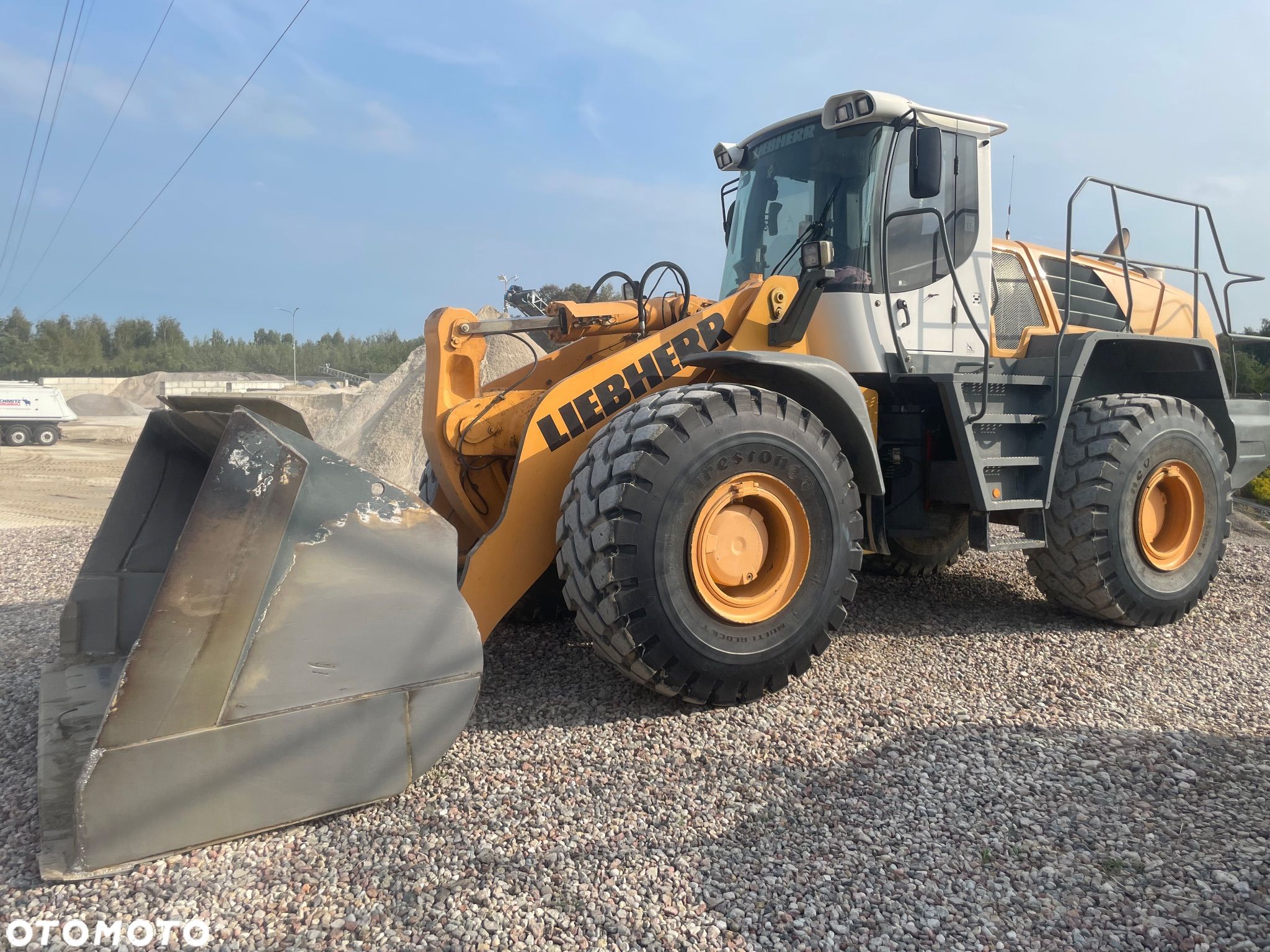 Liebherr 580 2plus2 - 1