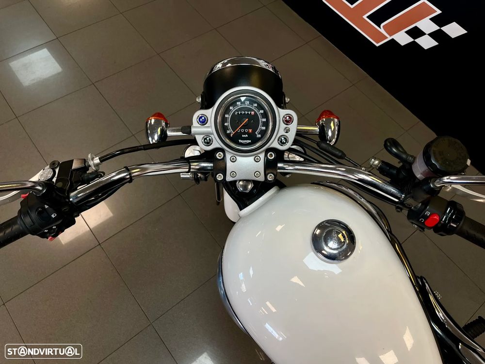 Triumph Scrambler - 3