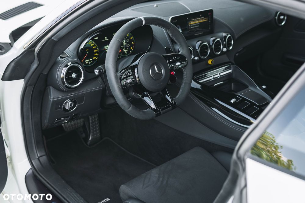 Mercedes-Benz AMG GT - 34