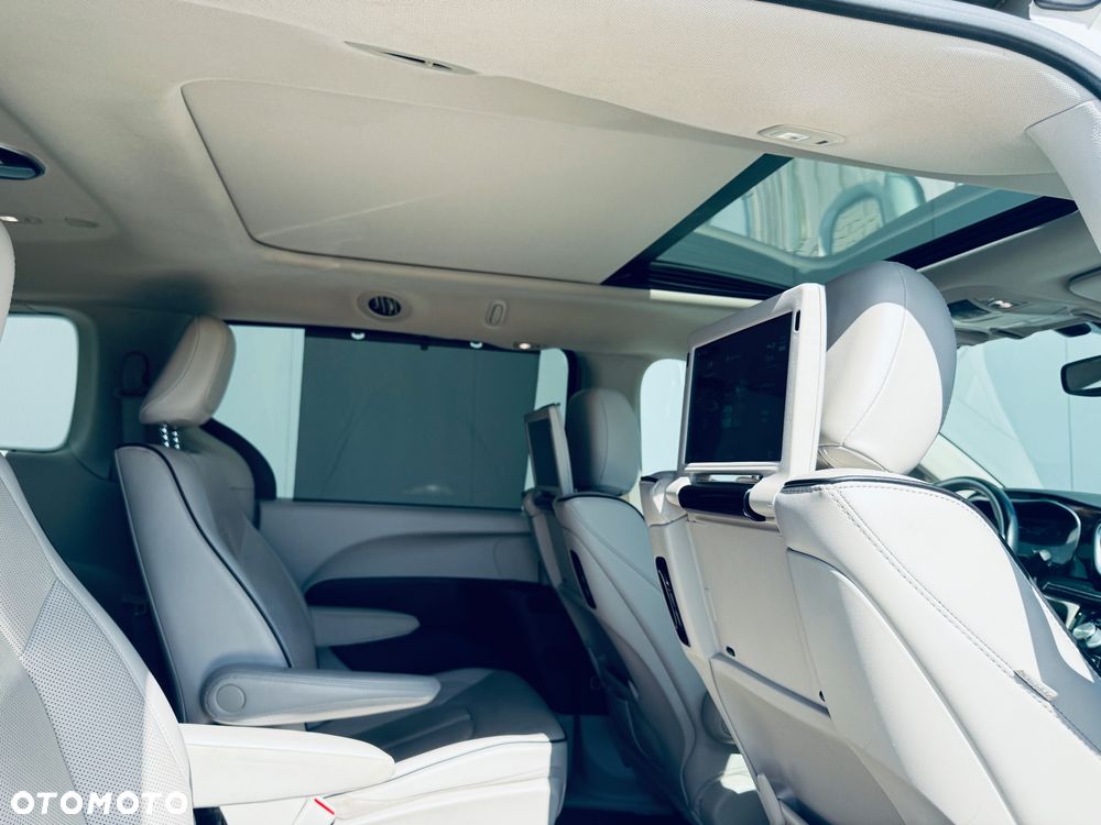 Chrysler Pacifica - 18