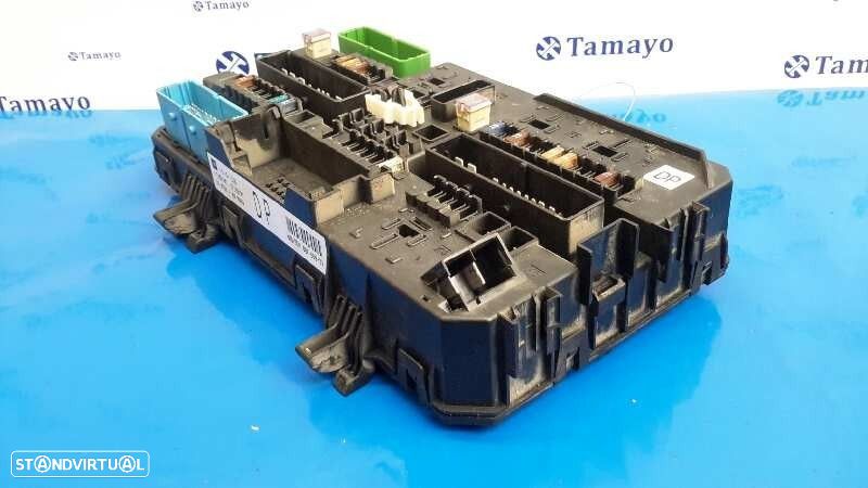 CAIXA RELÉS / FUSÍVEIS OPEL ASTRA H 2005 -13181278 - 4