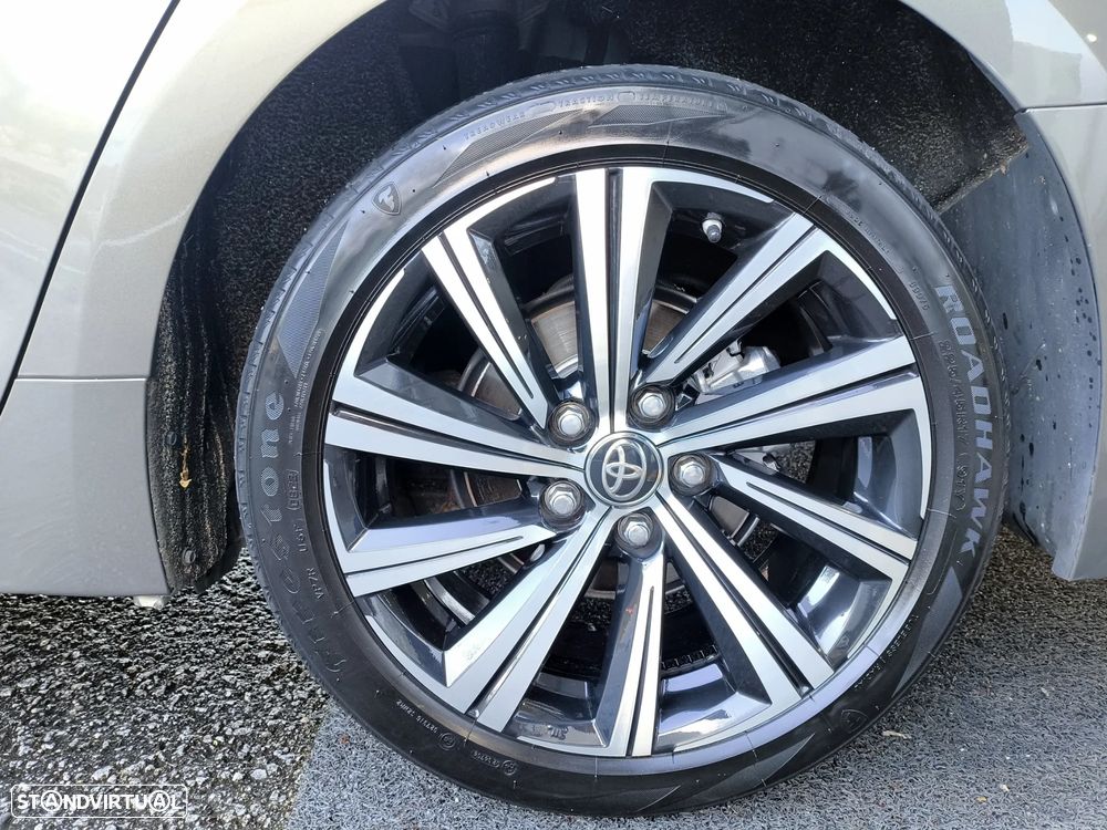 Toyota Corolla Touring Sports 1.8 Hybrid Comfort+P.Sport - 25