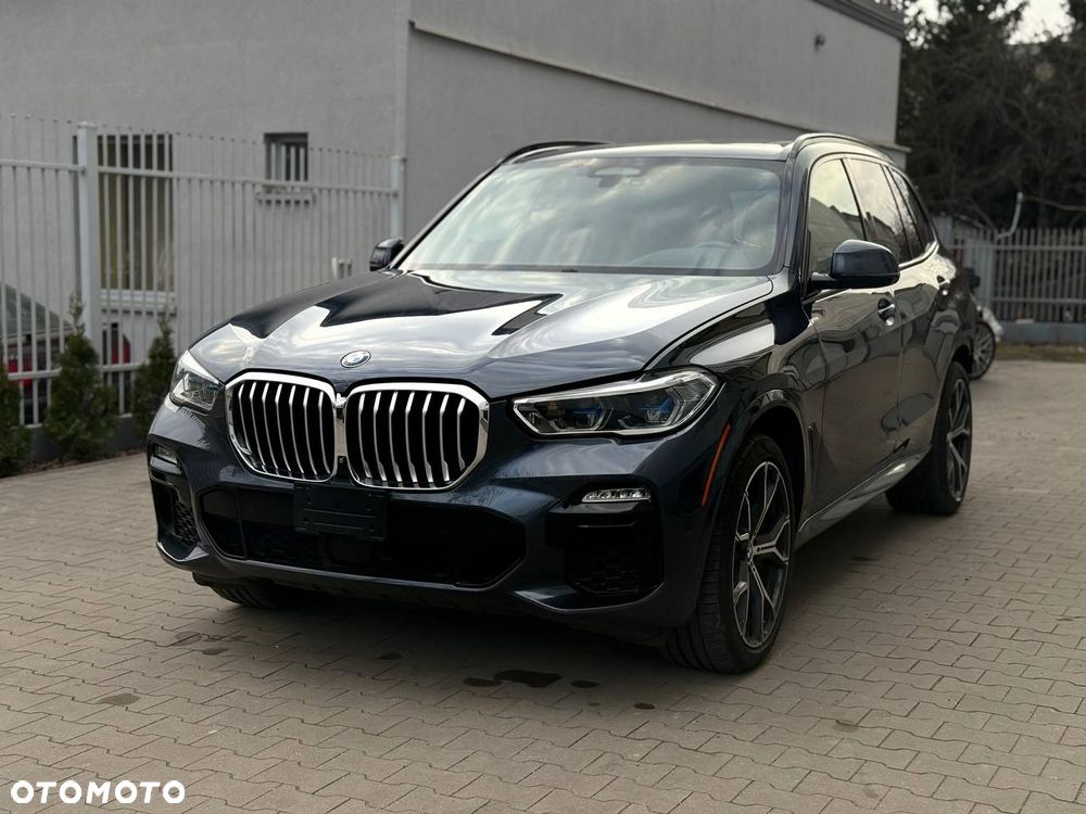 BMW X5 xDrive50i Sport-Aut - 17