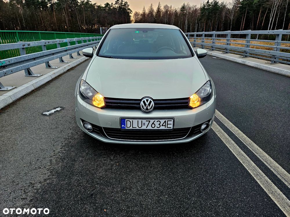Volkswagen Golf - 8